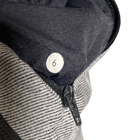Lululemon Grey Stripe Jacket Full Zip Athleisure Athletic Jacket Women SZ 6 - Picture 8 of 9